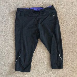 Workout capris